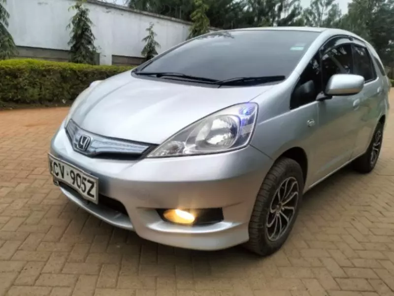 Honda Fit   - 2012
