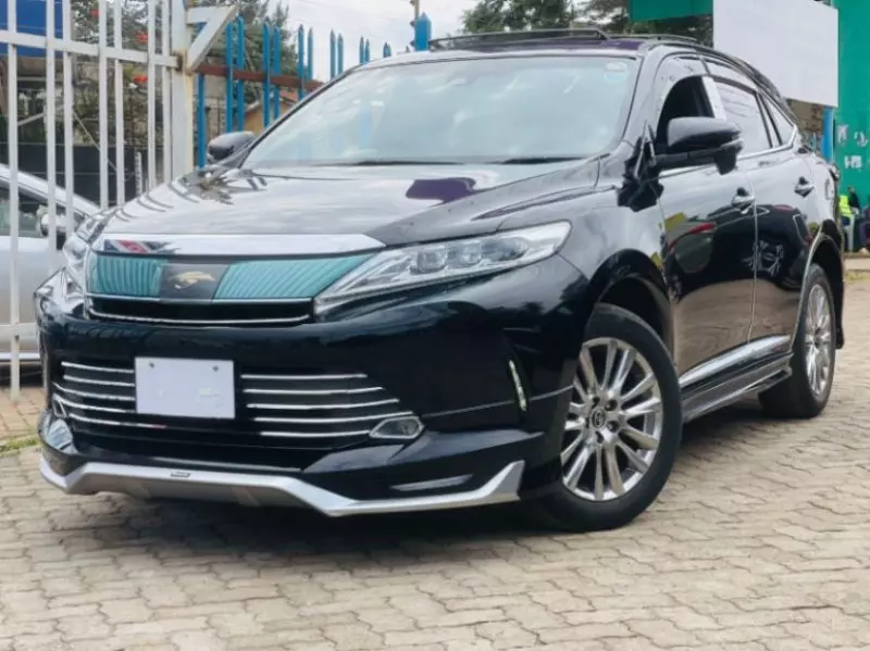 Toyota Harrier   - 2018