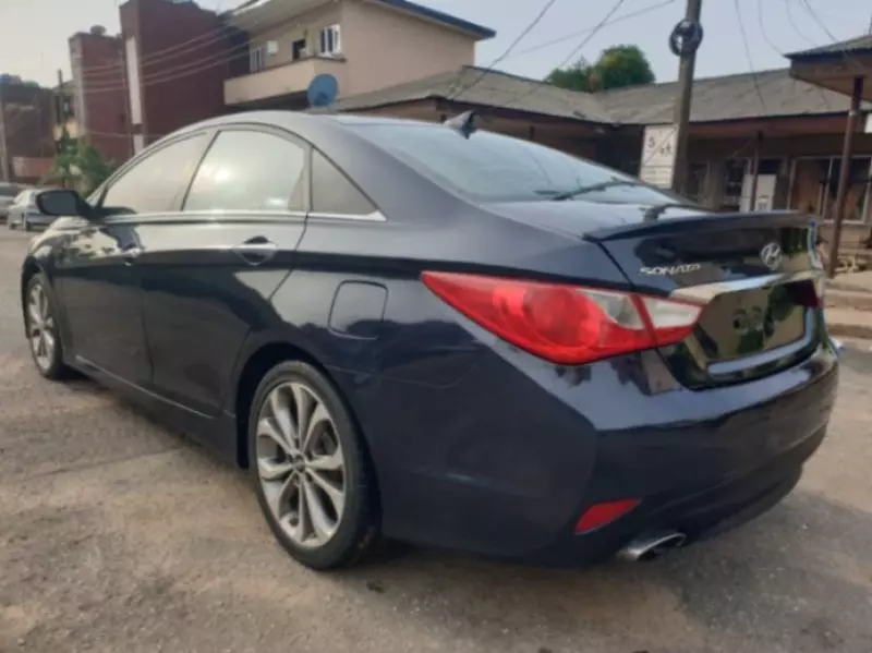 Hyundai Sonata   - 2014