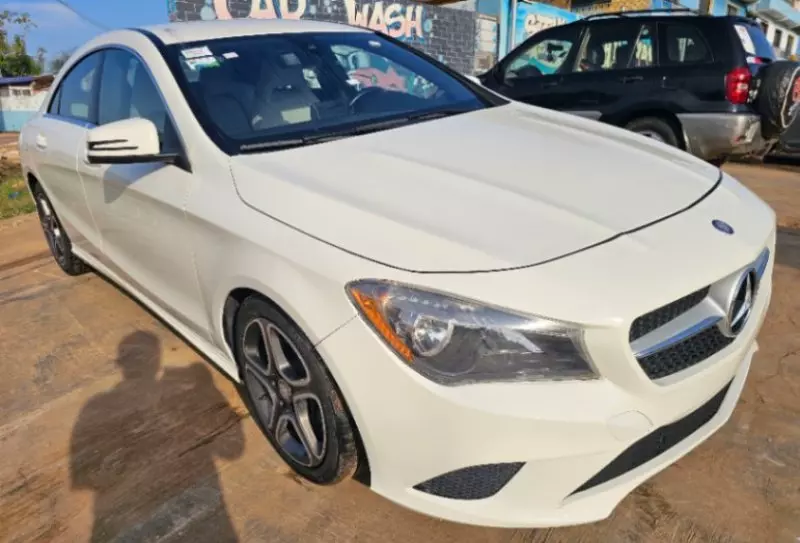 Mercedes-Benz CLA 250   - 2016
