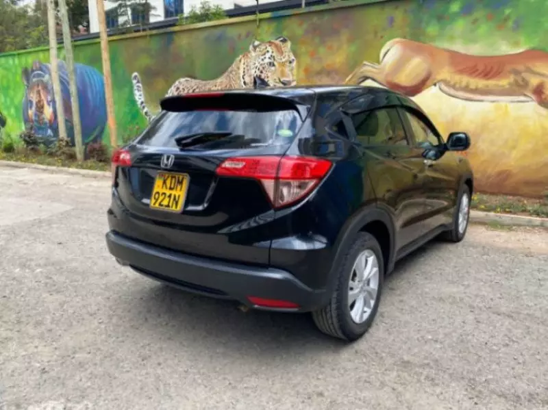 Honda Vezel    - 2016