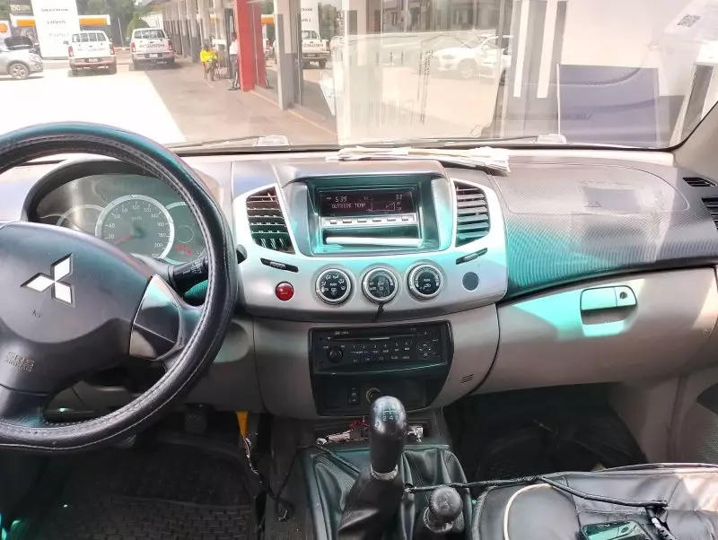 Mitsubishi L200 D/C Sportero A/T   - 2012