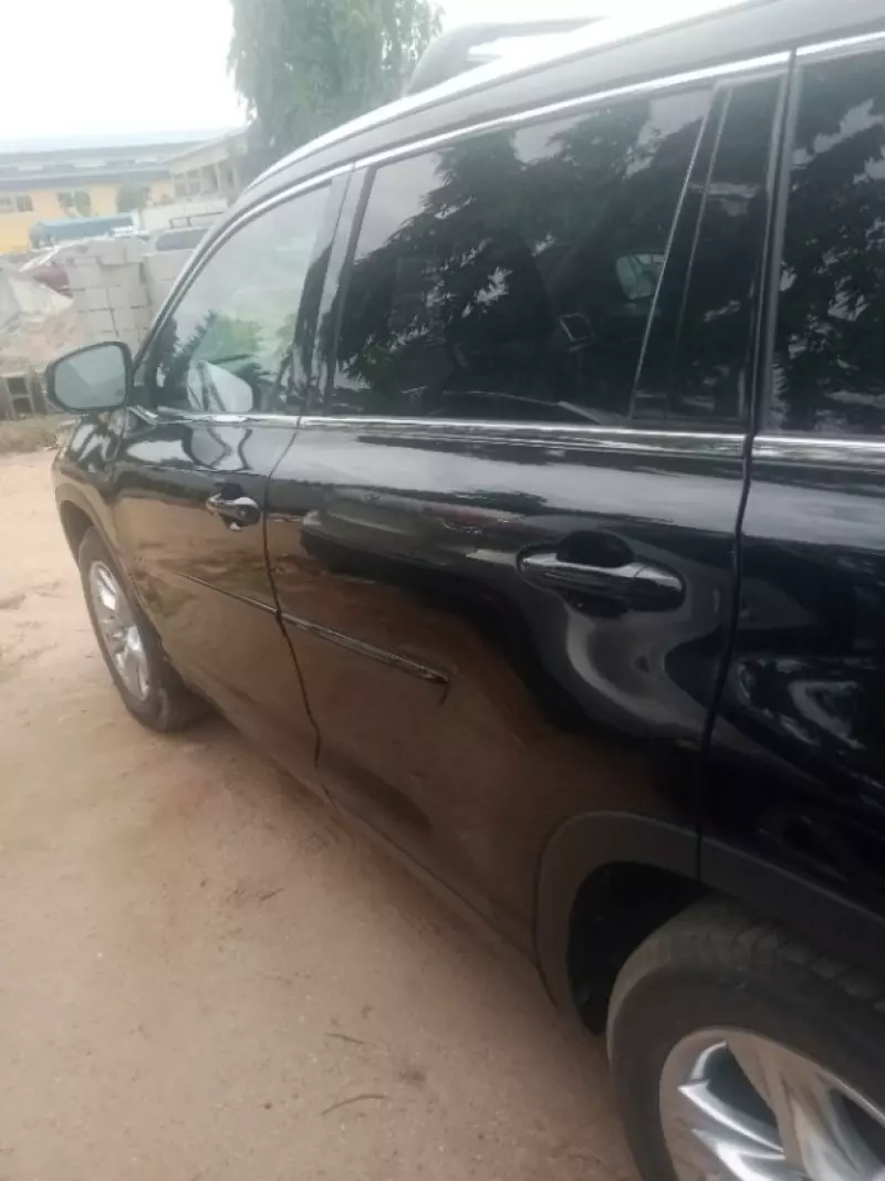 Toyota Highlander   - 2018