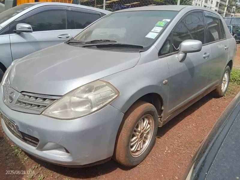 Nissan Latio   - 2010