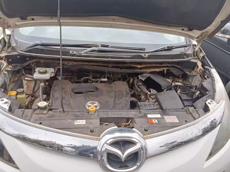 Mazda Biante   - 2015
