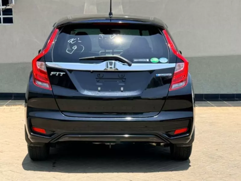 Honda Fit Hybrid    - 2018