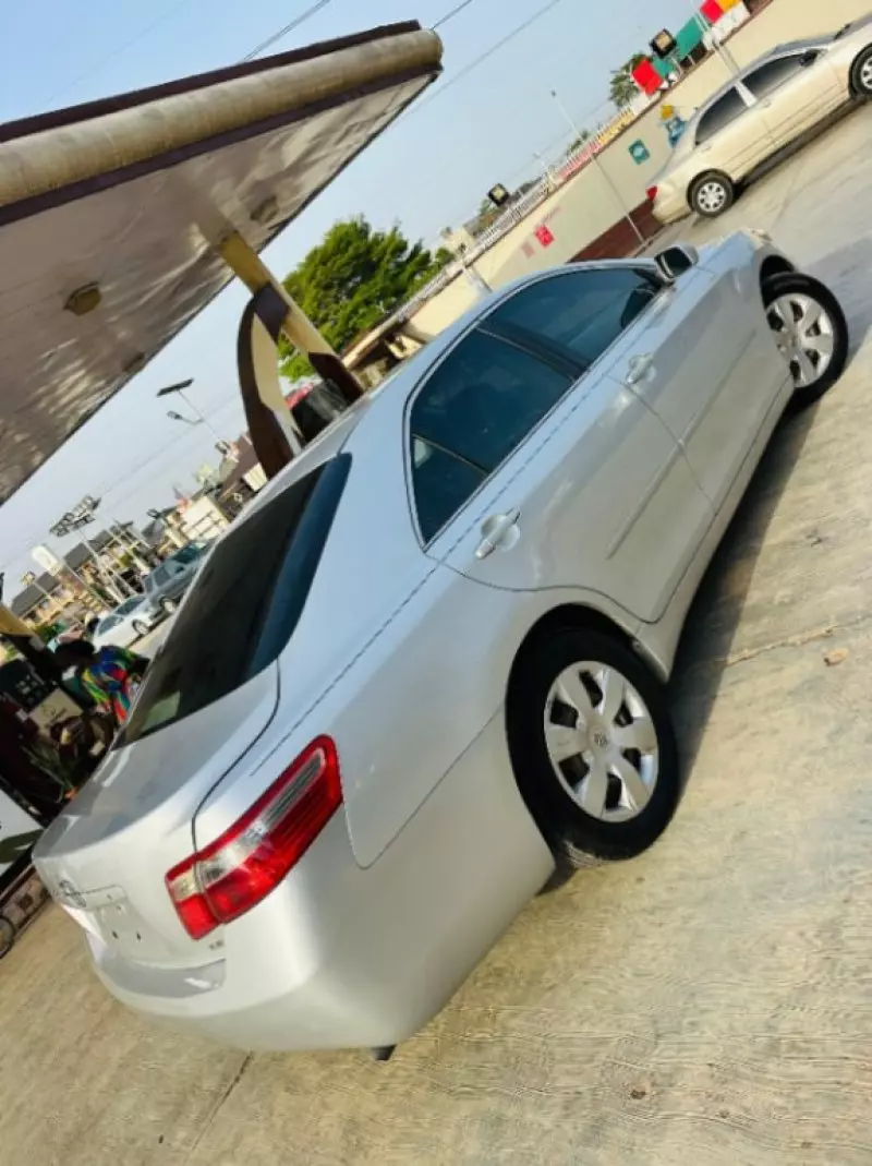 Toyota Camry   - 2008
