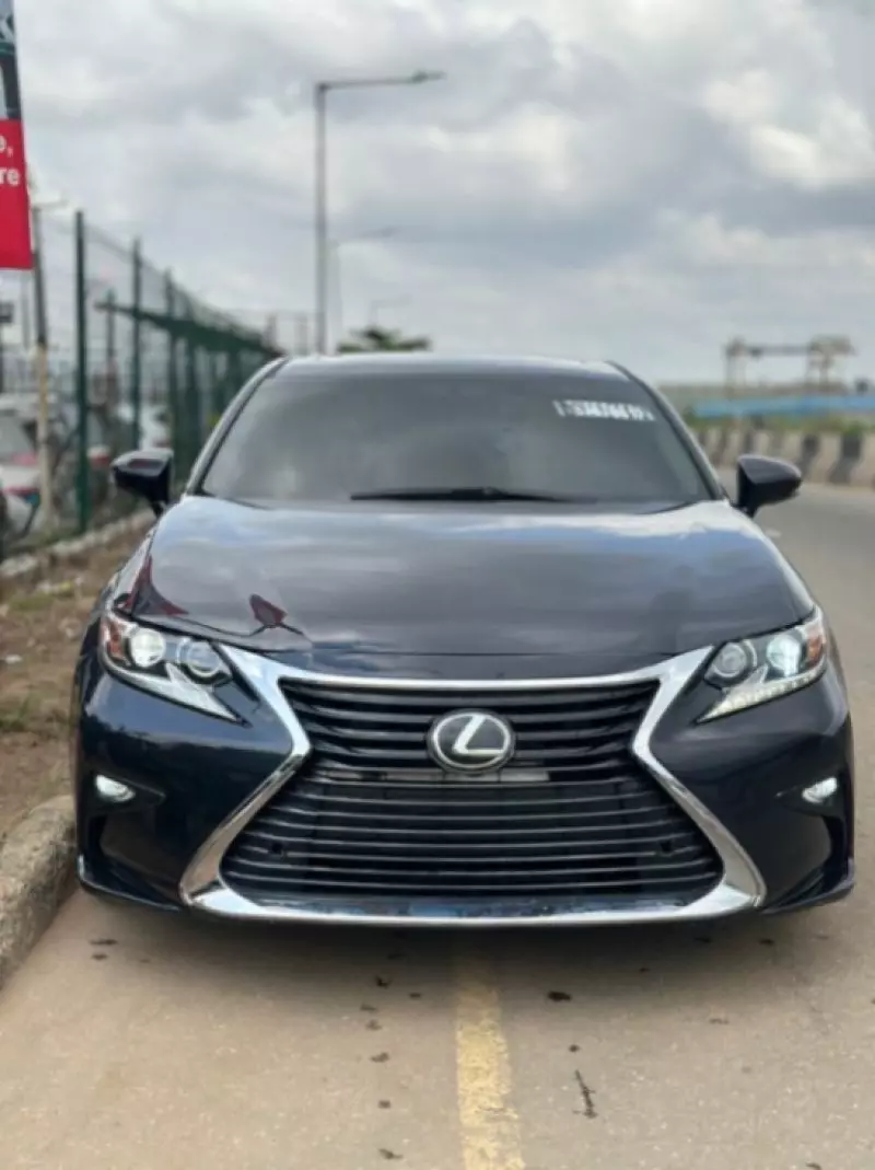 Lexus ES 350 - 2016