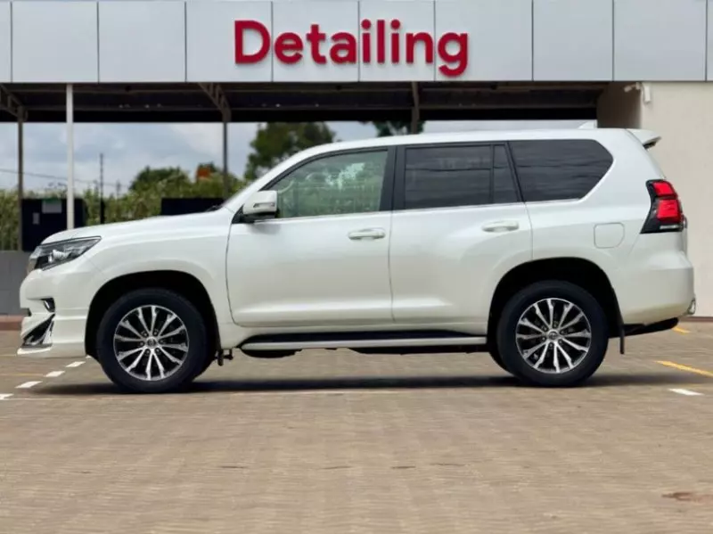 Toyota Landcruiser TZ.G