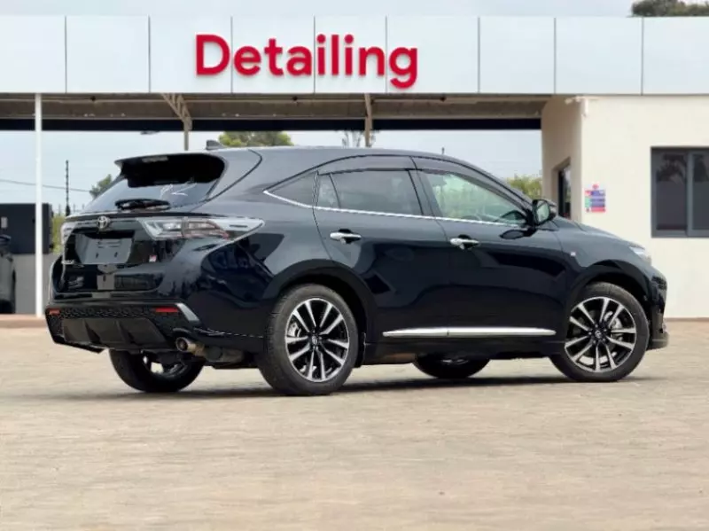 Toyota Harrier GR   - 2018