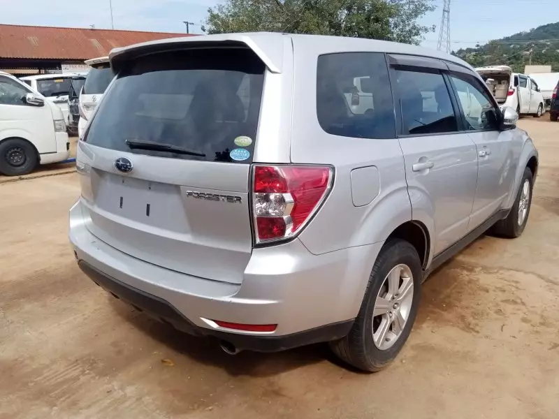 Subaru Forester   - 2011