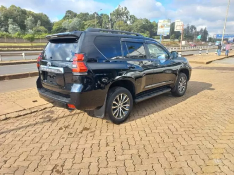 Toyota Landcruiser Prado   - 2018