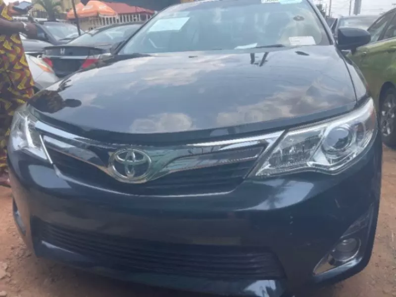 Toyota Camry   - 2014
