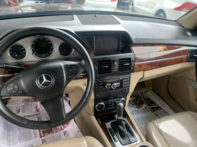 Mercedes-Benz GLK 350   - 2012