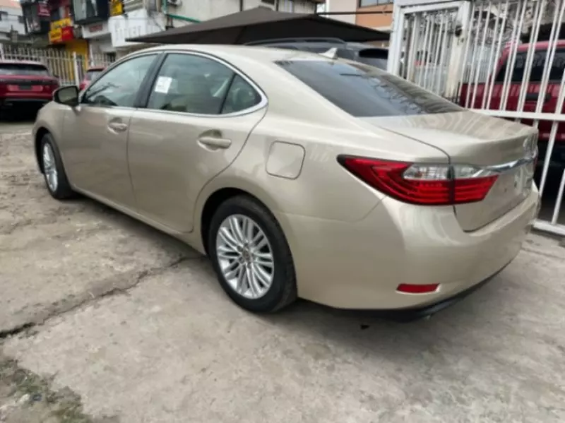 Lexus ES 350