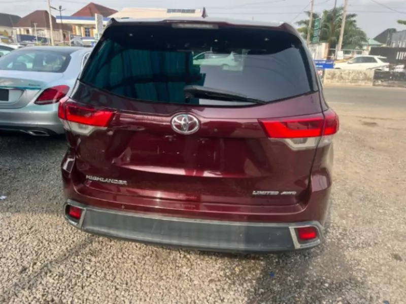 Toyota Highlander - 2019