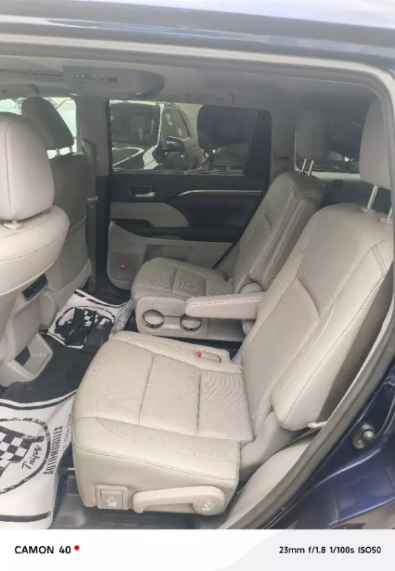 Toyota Highlander   - 2016