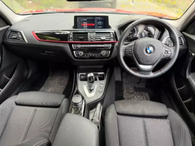 BMW 118i   - 2018