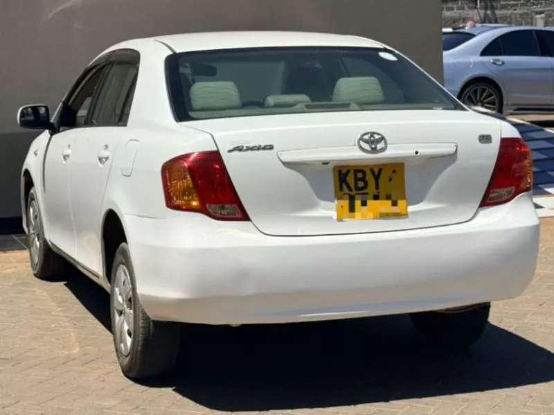 Toyota Axio    - 2007