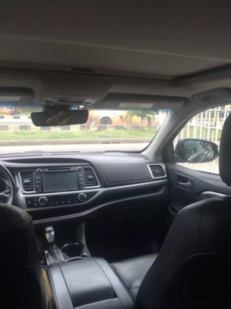 Toyota Highlander   - 2017