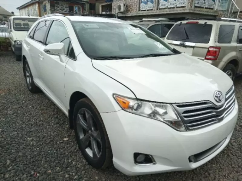 Toyota Venza   - 2013