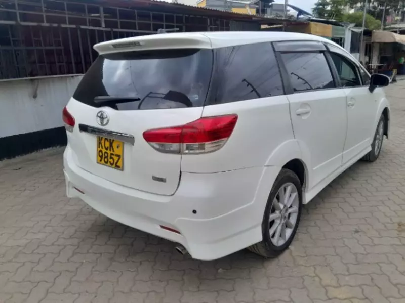 Toyota Wish   - 2009
