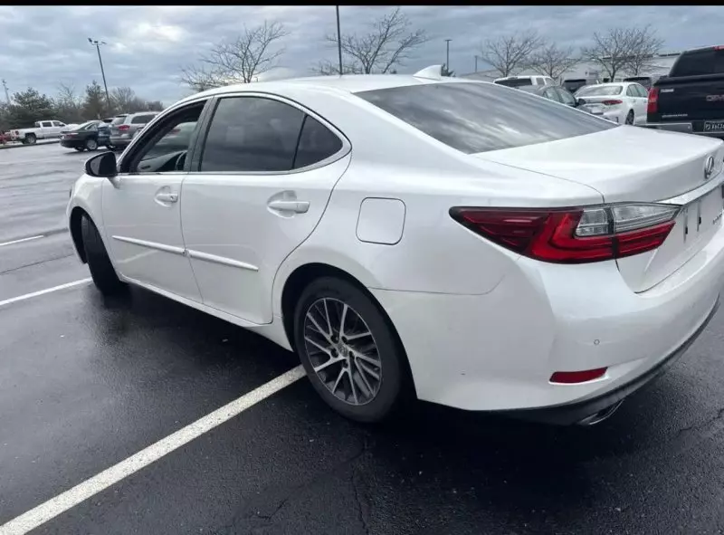 Lexus ES 350 - 2016