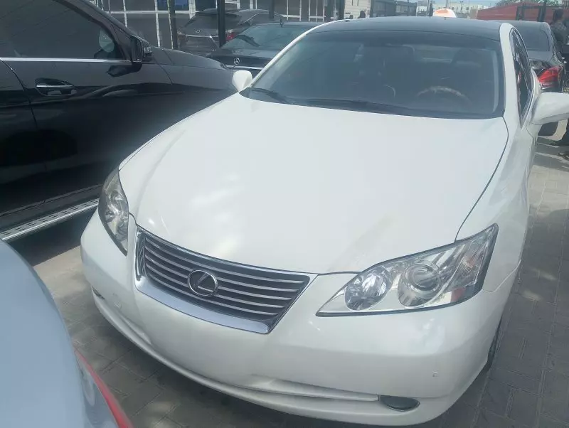 Lexus ES 350   - 2009