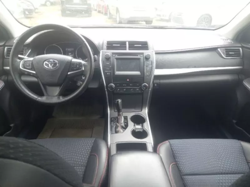 Toyota Camry   -