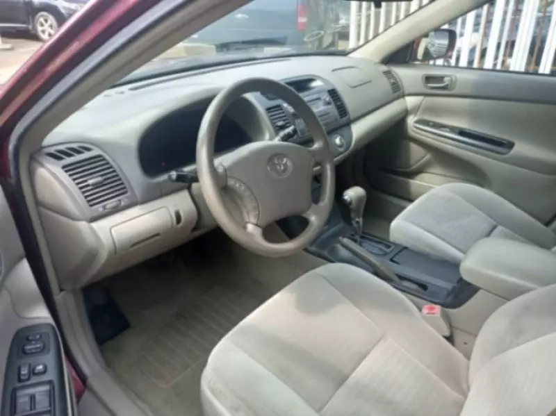 Toyota Camry   - 2006
