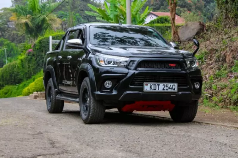 Toyota Hilux   - 2018
