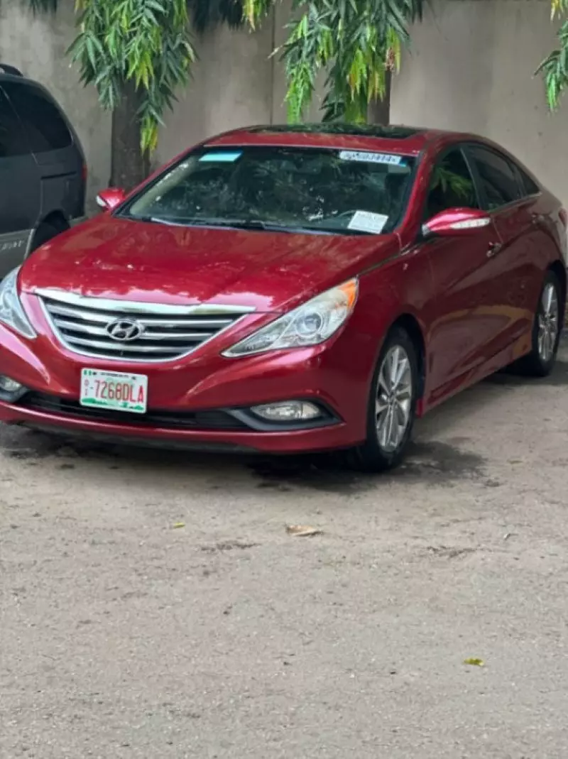 Hyundai Sonata   - 2014