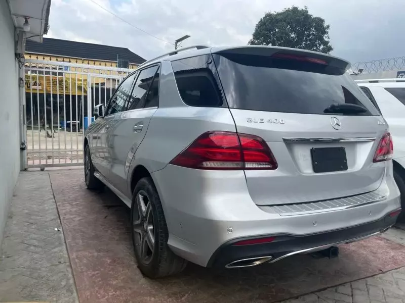 Mercedes-Benz GLE 400   - 2016
