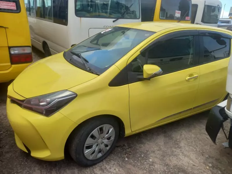 Toyota Vitz   - 2014