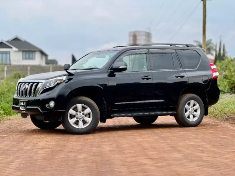 Toyota Landcruiser Prado   - 2017