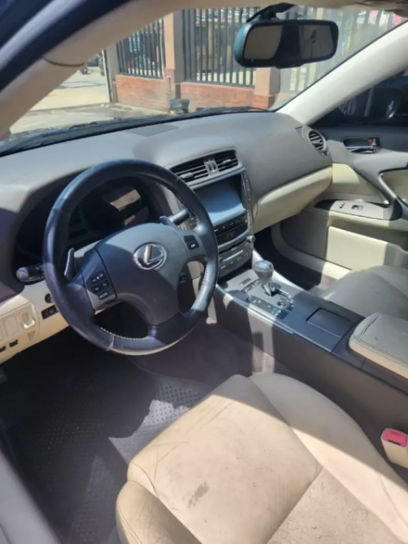Lexus IS 250   - 2009