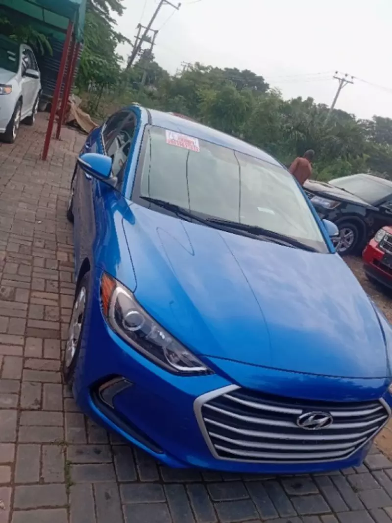 Hyundai Elantra   - 2017