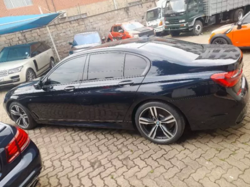 BMW 750 li   - 2017