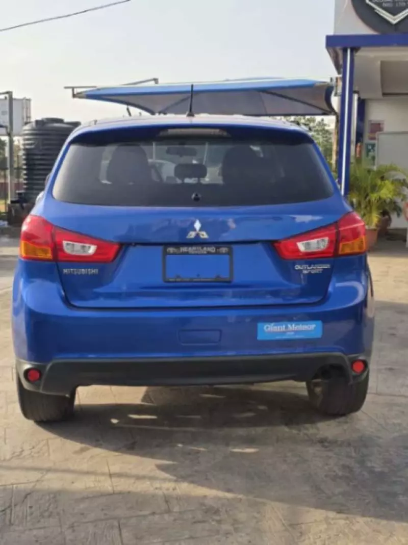 Mitsubishi Outlander Sport