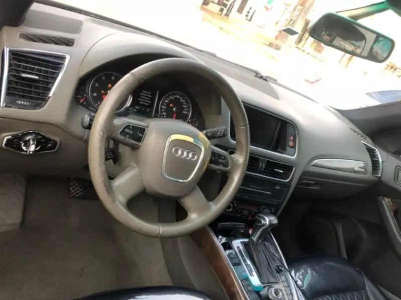 Audi Q5   - 2011
