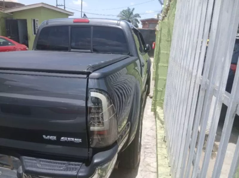 Toyota Tacoma   - 2012