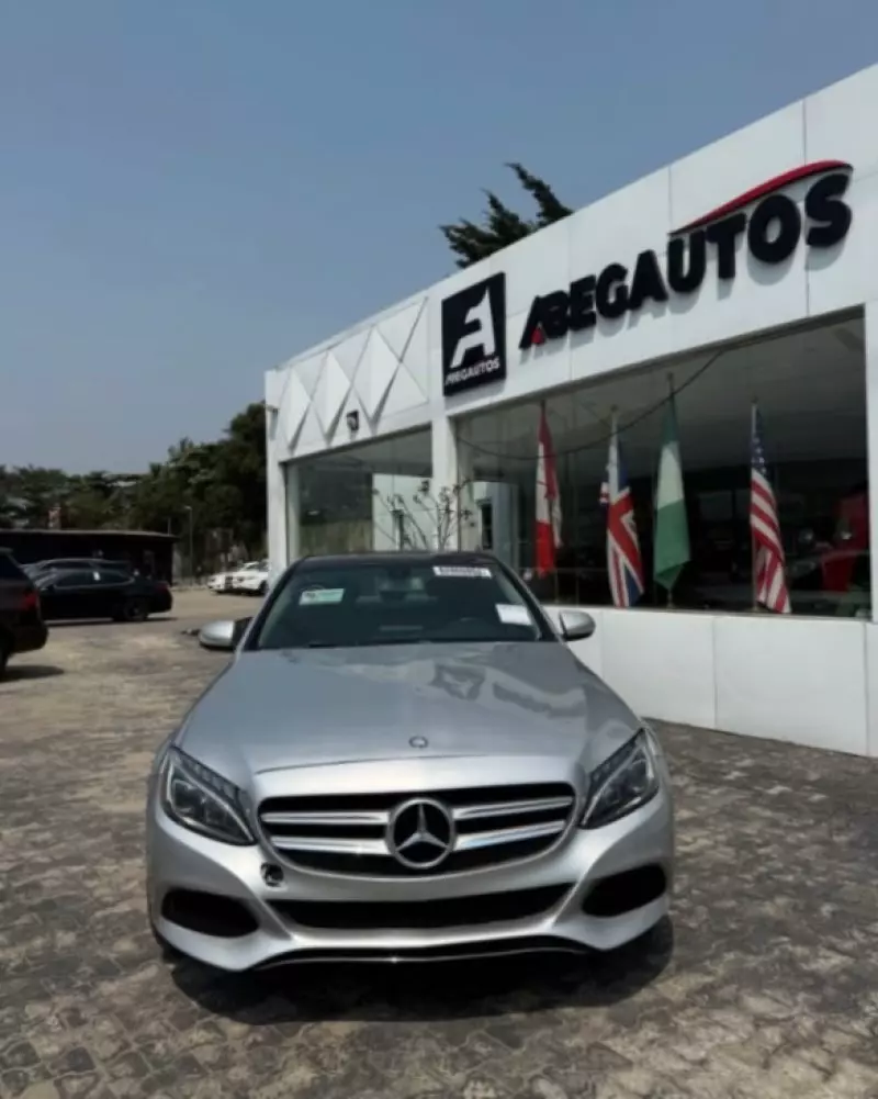 Mercedes-Benz C 300   - 2015