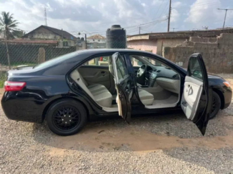 Toyota Camry   - 2007