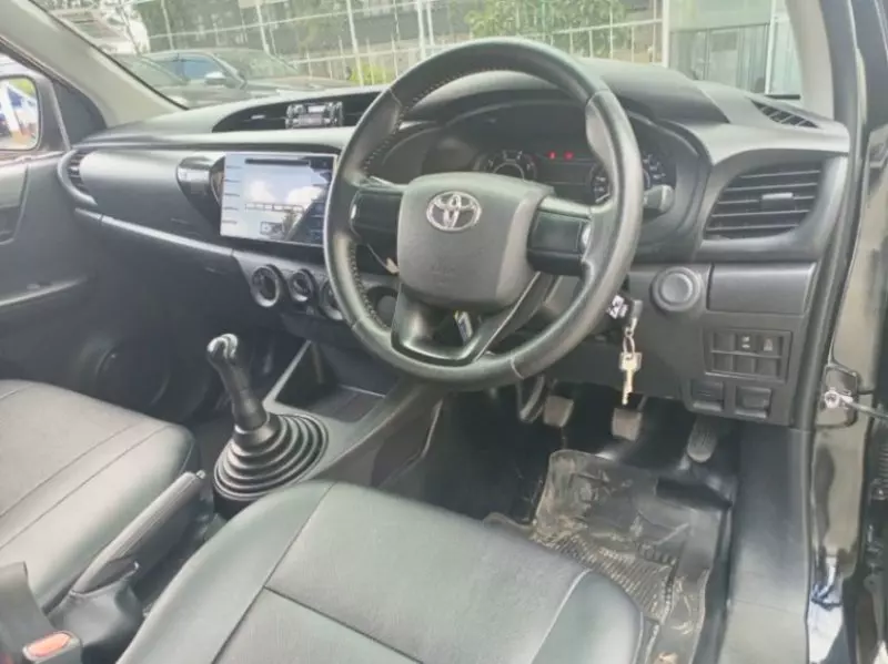 Toyota Hilux   - 2018