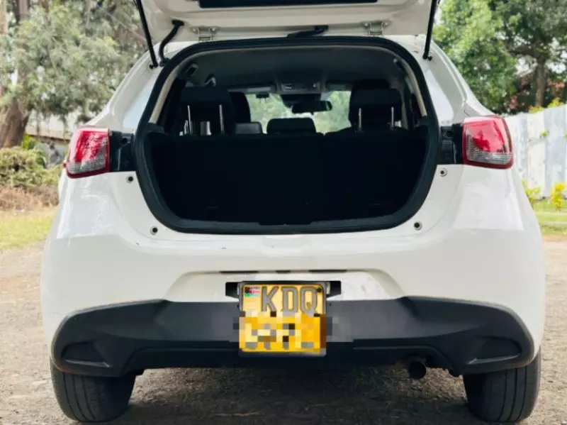 Mazda Demio   - 2017