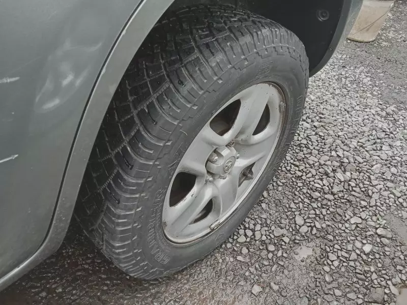 Toyota Rav4   - 2005