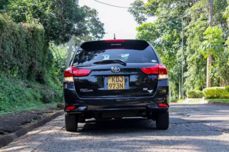 Toyota Fielder    - 2015