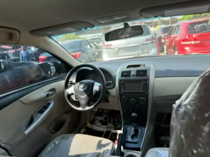 Toyota Corolla   - 2013