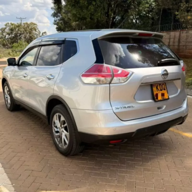 Nissan X-Trail   - 2017