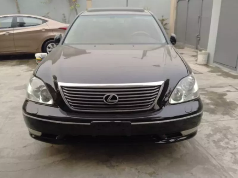 Lexus LS 430   - 2004
